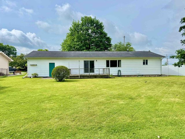 835 Wheelock Drive, Freeland, MI 48623
