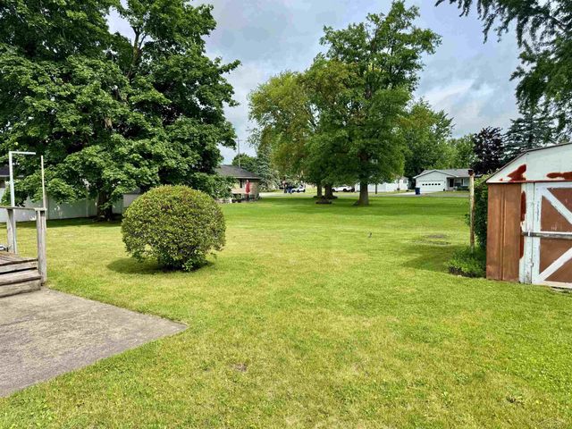 835 Wheelock Drive, Freeland, MI 48623