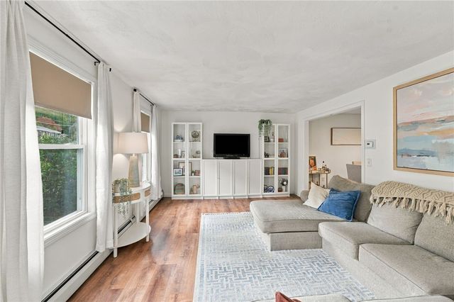 93 Pilgrim Avenue, Coventry, RI 02816