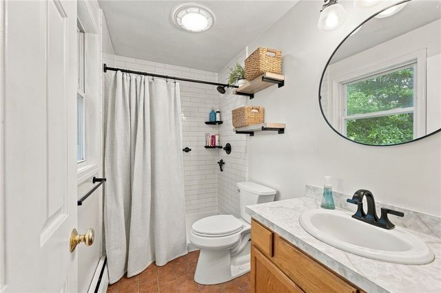 93 Pilgrim Avenue, Coventry, RI 02816