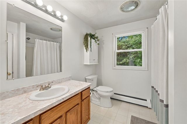 93 Pilgrim Avenue, Coventry, RI 02816