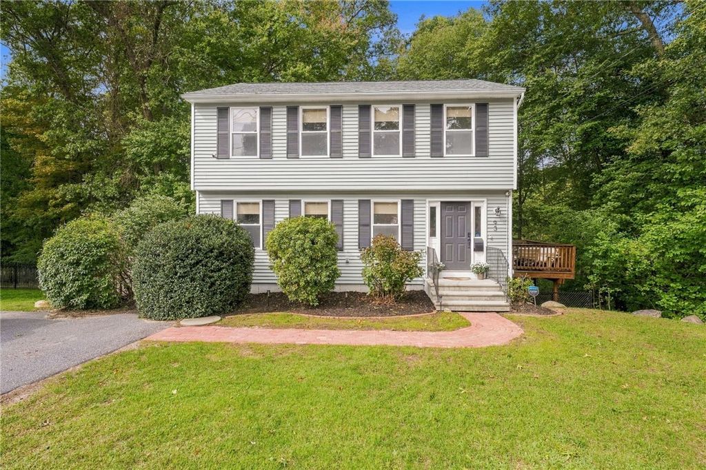 93 Pilgrim Avenue, Coventry, RI 02816