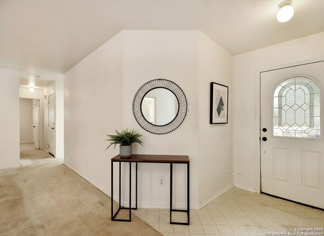 5643 Lovett Oaks, San Antonio, TX 78218