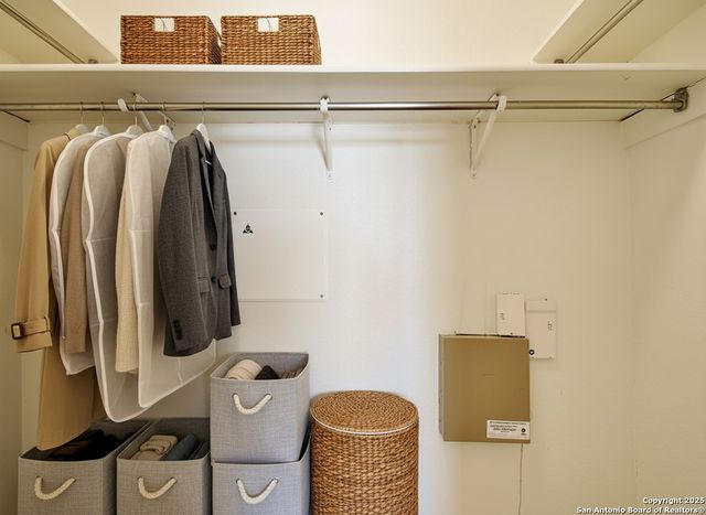 5643 Lovett Oaks, San Antonio, TX 78218