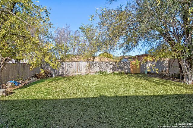 5643 Lovett Oaks, San Antonio, TX 78218