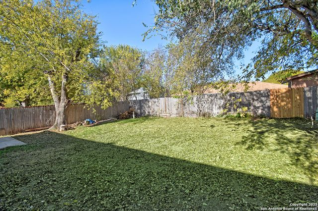 5643 Lovett Oaks, San Antonio, TX 78218