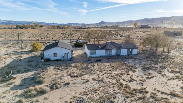 1200 Ebony Avenue, Silver Springs, NV 89429