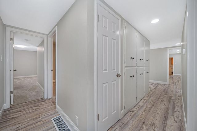 7284 Farm Dale Way, Sacramento, CA 95831