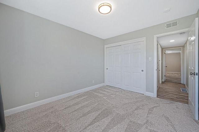 7284 Farm Dale Way, Sacramento, CA 95831