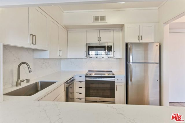 969 Hilgard Avenue 1205, Los Angeles, CA 90024