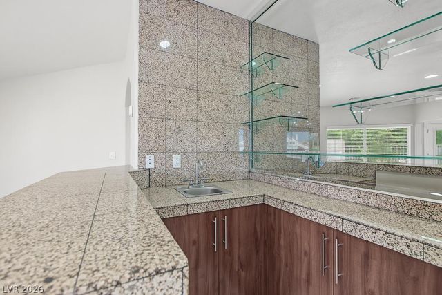 2960 Sun Lake Drive, Las Vegas, NV 89128