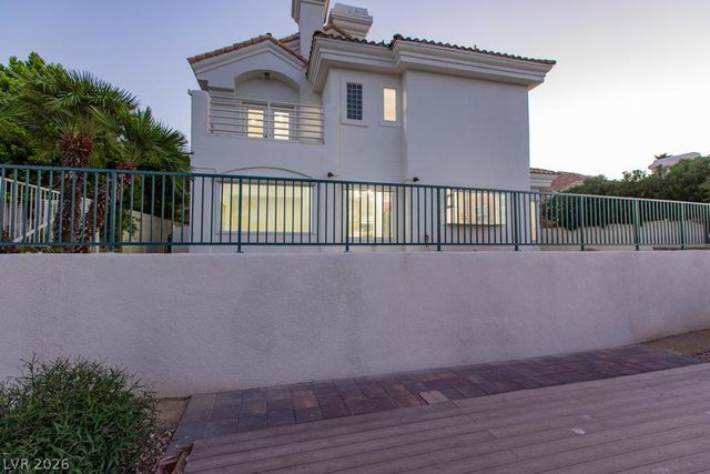 2960 Sun Lake Drive, Las Vegas, NV 89128
