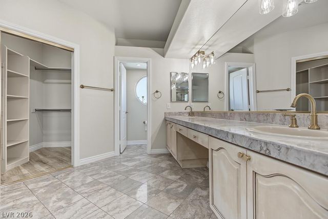 2960 Sun Lake Drive, Las Vegas, NV 89128