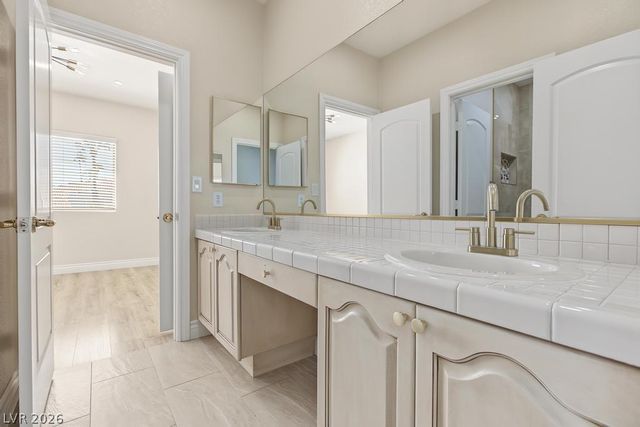 2960 Sun Lake Drive, Las Vegas, NV 89128