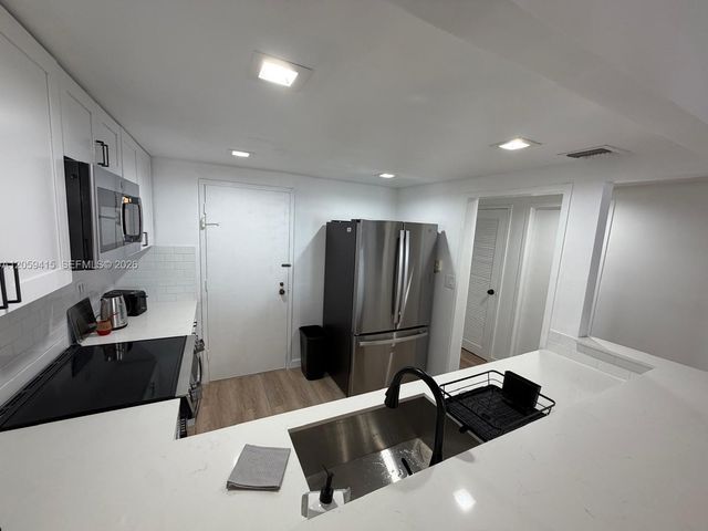 3725 S Ocean Drive 1411, Hollywood, FL 33019