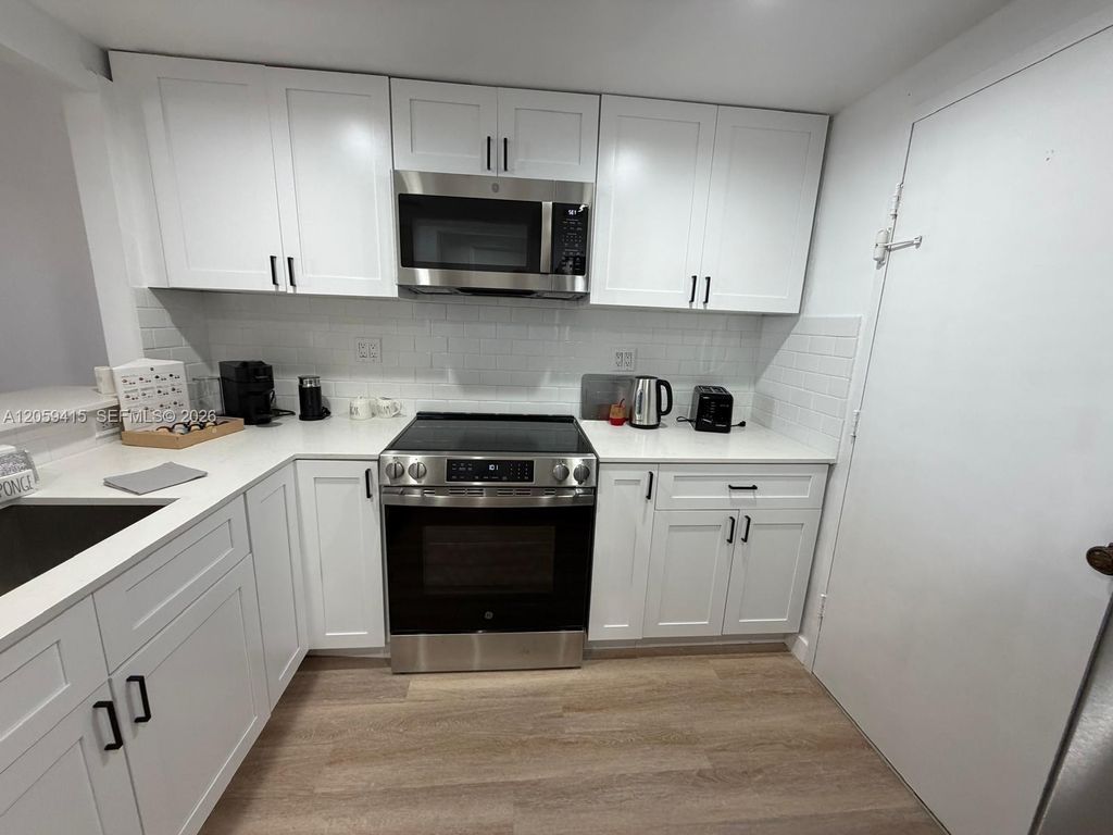 3725 S Ocean Drive 1411, Hollywood, FL 33019