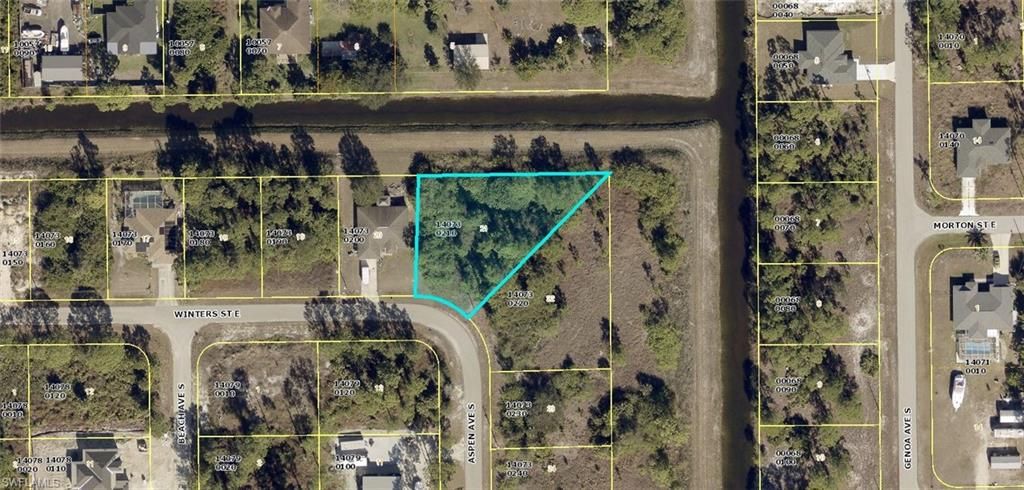 1053 Winters ST E, LEHIGH ACRES, FL 33974 — exterior
