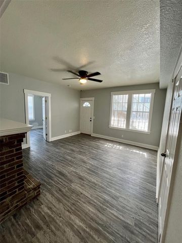 644 4TH AVENUE S, St Petersburg, FL 33701