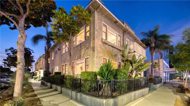 242 Gaviota, Long Beach, CA 90802