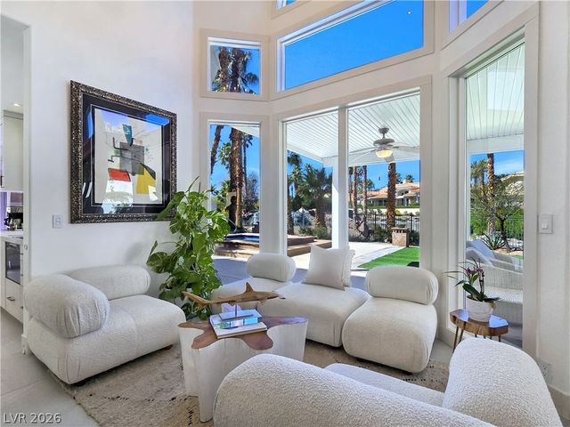 8812 Rainbow Ridge Drive, Las Vegas, NV 89117