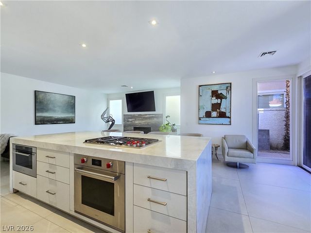 8812 Rainbow Ridge Drive, Las Vegas, NV 89117