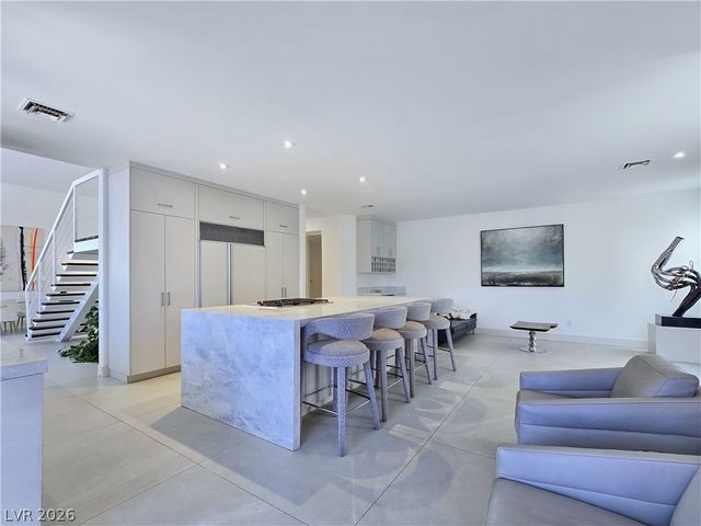 8812 Rainbow Ridge Drive, Las Vegas, NV 89117