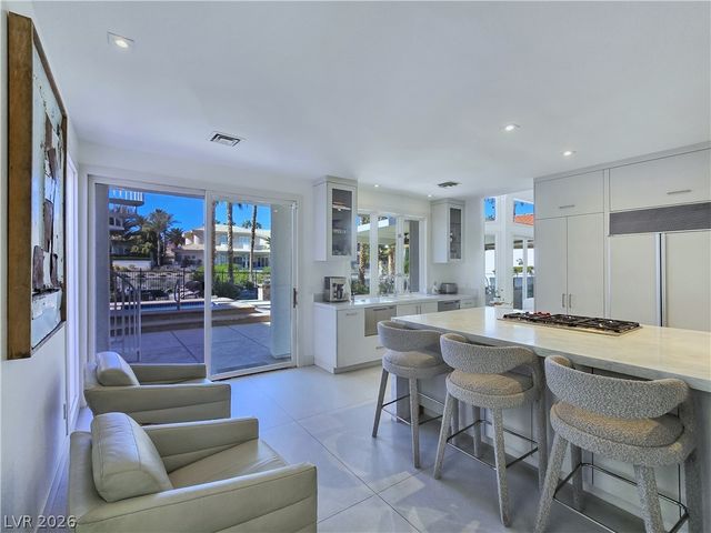 8812 Rainbow Ridge Drive, Las Vegas, NV 89117