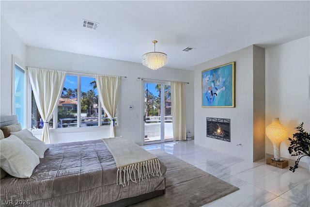 8812 Rainbow Ridge Drive, Las Vegas, NV 89117