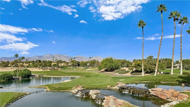 8812 Rainbow Ridge Drive, Las Vegas, NV 89117