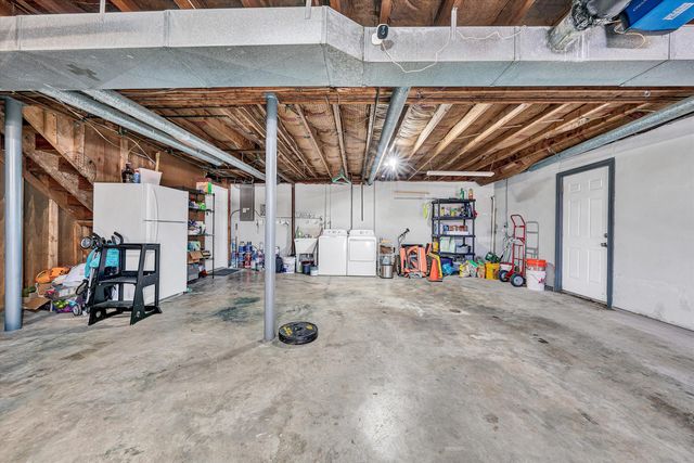 3552 Forester RD, Roanoke, VA 24015