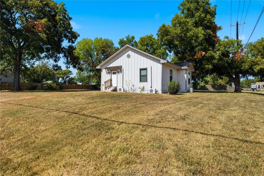 808 North Washington Avenue, Bryan, TX 77803 — photo 2