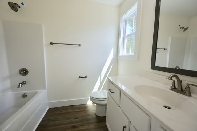 2013 Rosemary Dr, Clarksville, TN 37042