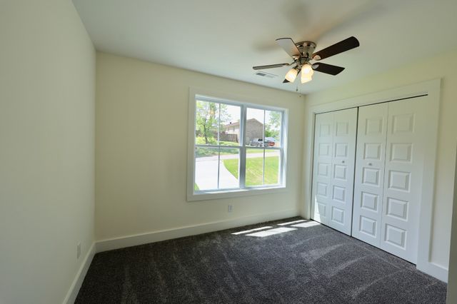 2013 Rosemary Dr, Clarksville, TN 37042
