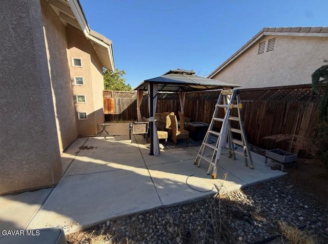 3800 E Avenue S12, Palmdale, CA 93550