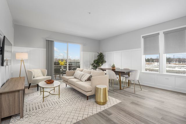 28294 Ferry Road 396, Warrenville, IL 60555