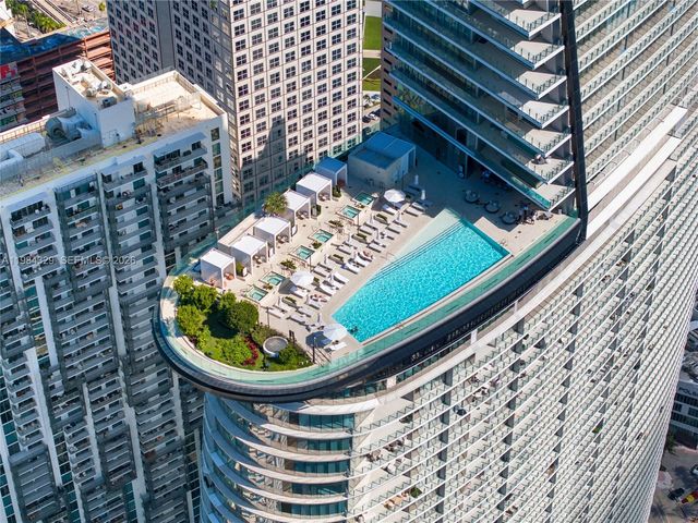 300 Biscayne Boulevard Way 2601E, Miami, FL 33131