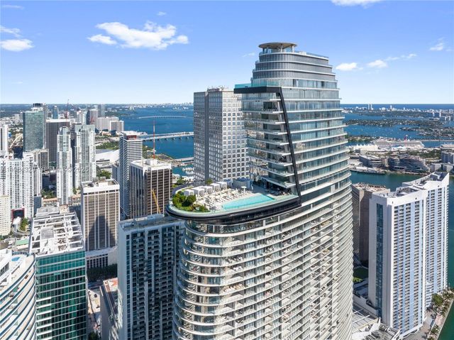 300 Biscayne Boulevard Way 2601E, Miami, FL 33131