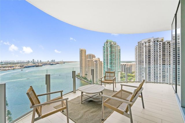 300 Biscayne Boulevard Way 2601E, Miami, FL 33131