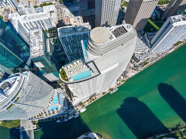300 Biscayne Boulevard Way 2601E, Miami, FL 33131