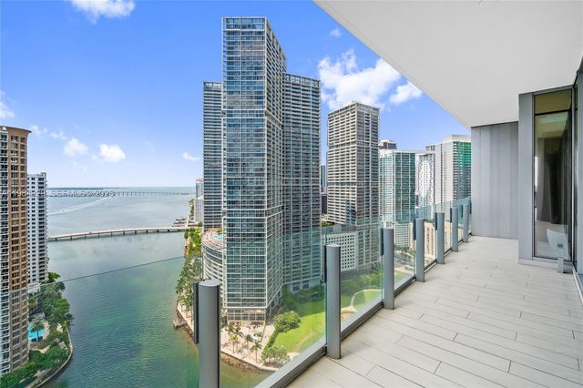300 Biscayne Boulevard Way 2601E, Miami, FL 33131