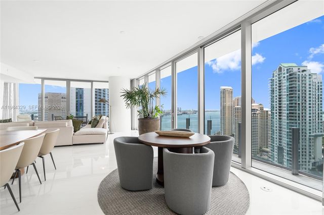 300 Biscayne Boulevard Way 2601E, Miami, FL 33131