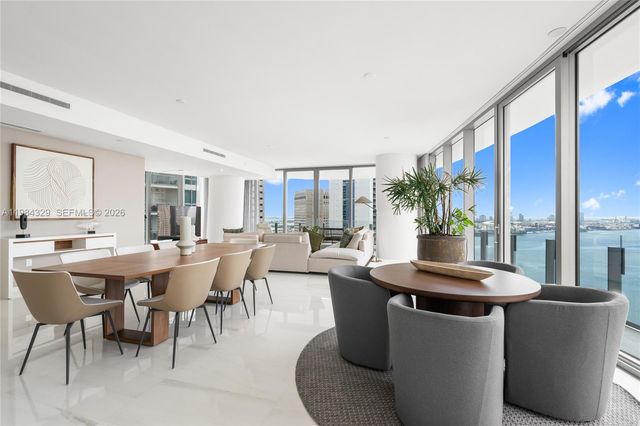 300 Biscayne Boulevard Way 2601E, Miami, FL 33131