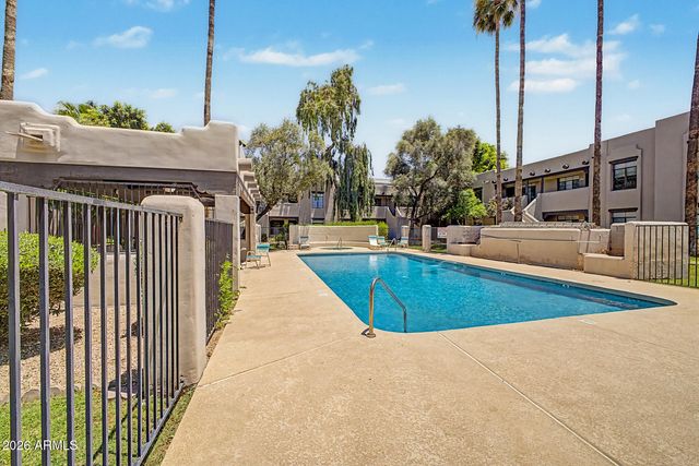 1449 E HIGHLAND Avenue 3, Phoenix, AZ 85014