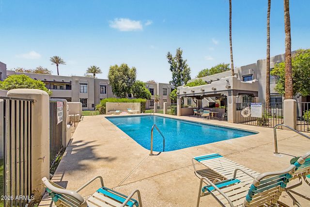 1449 E HIGHLAND Avenue 3, Phoenix, AZ 85014