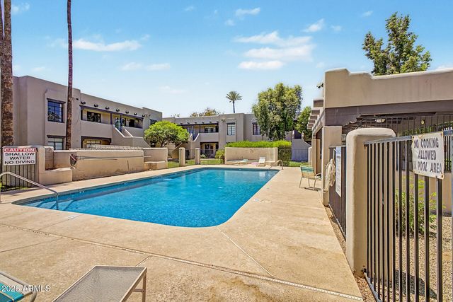1449 E HIGHLAND Avenue 3, Phoenix, AZ 85014