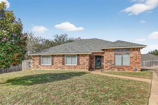 7864 Mahonia Drive, Fort Worth, TX 76133