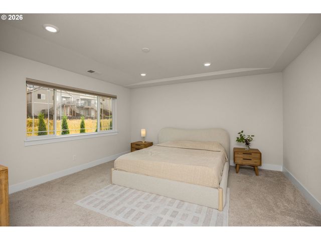 12440 Sw DOUBLETOP Dr, Beaverton, OR 97007