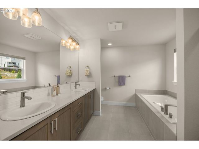 12440 Sw DOUBLETOP Dr, Beaverton, OR 97007