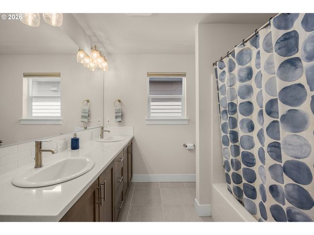 12440 Sw DOUBLETOP Dr, Beaverton, OR 97007