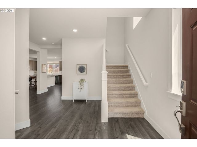 12440 Sw DOUBLETOP Dr, Beaverton, OR 97007